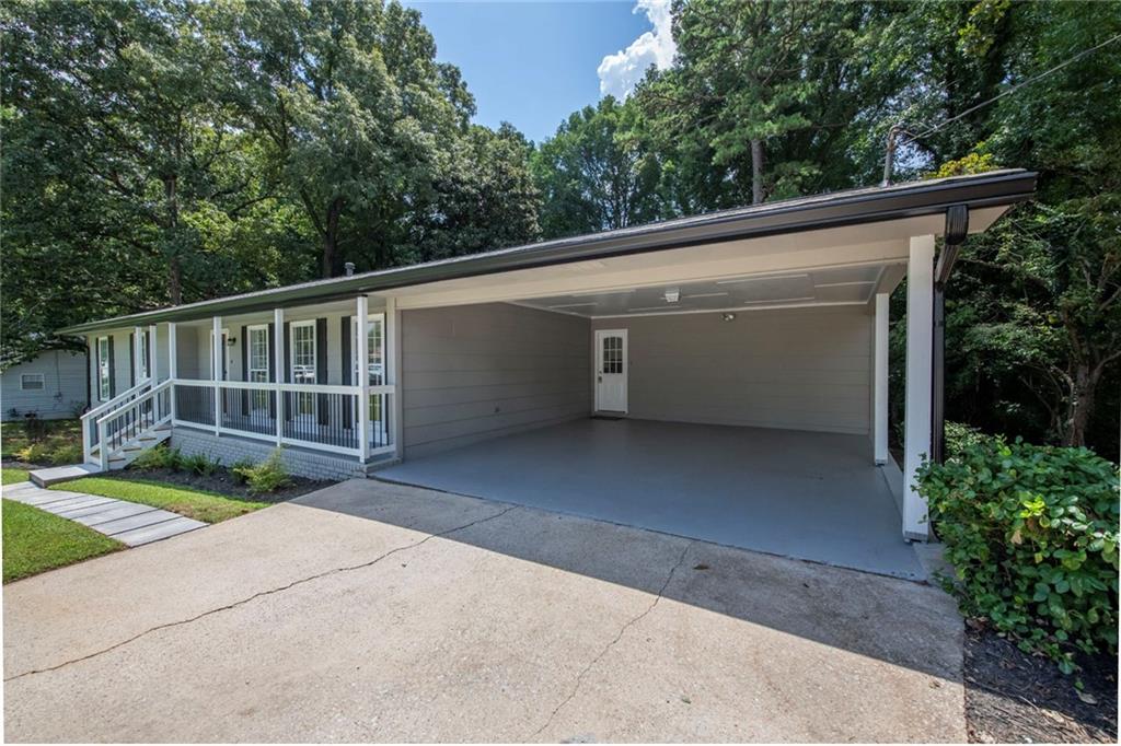 6109 Ridge Way Property Photo 8