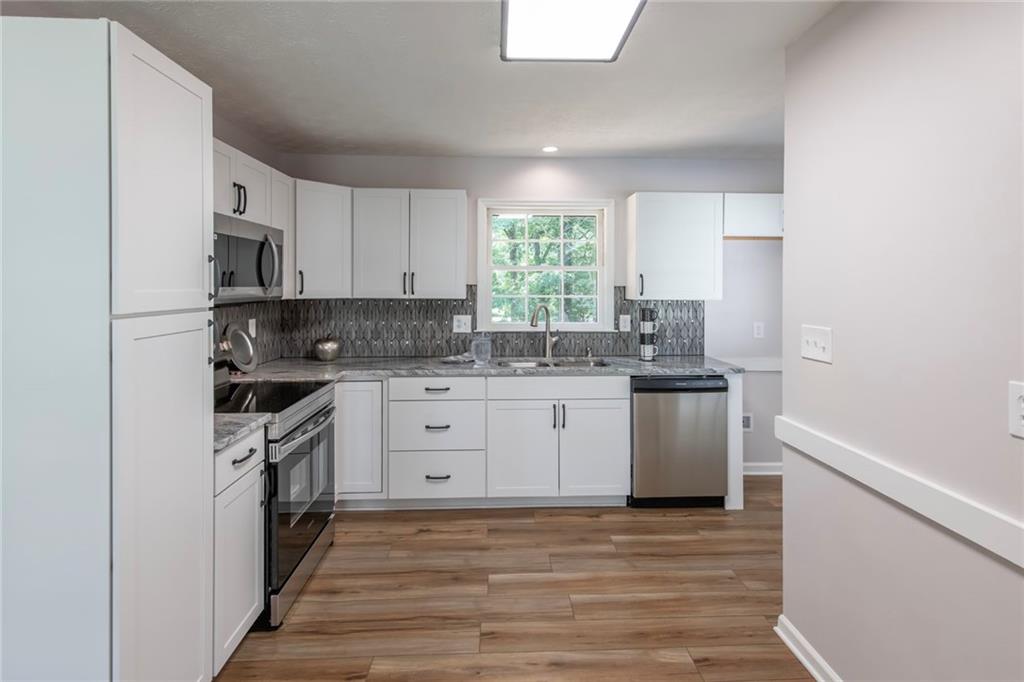 6109 Ridge Way Property Photo 18