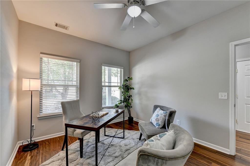 7040 Silk Tree Pointe Property Photo 6