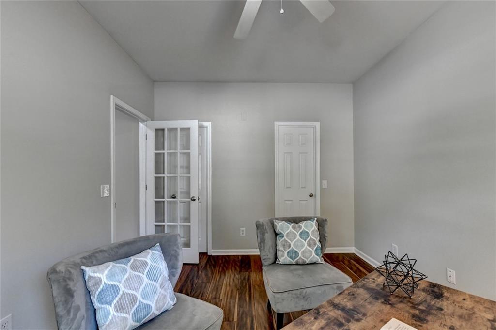 7040 Silk Tree Pointe Property Photo 8