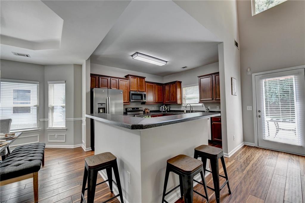 7040 Silk Tree Pointe Property Photo 15