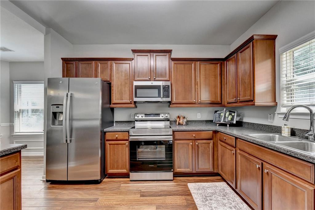 7040 Silk Tree Pointe Property Photo 19