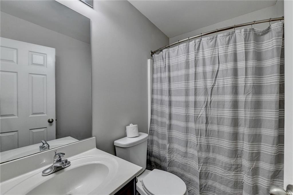 7040 Silk Tree Pointe Property Photo 44