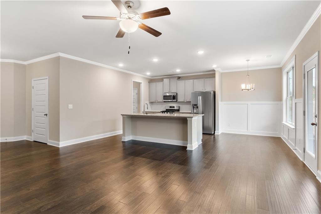 5984 Spring Way Property Photo 8