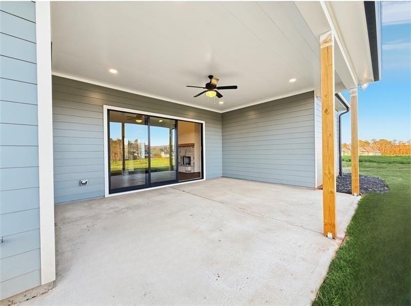 303 Eminence Peak Property Photo 8
