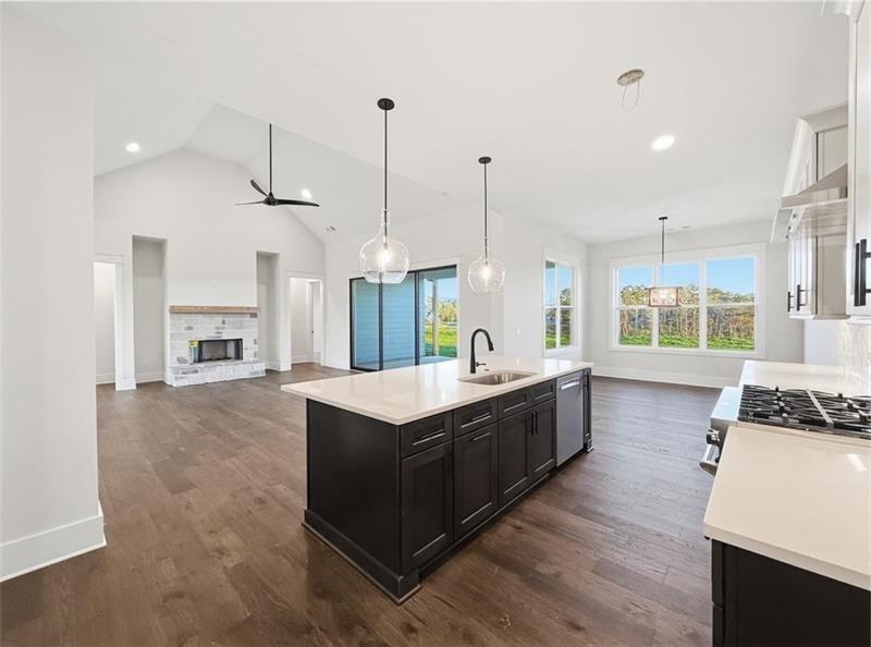 303 Eminence Peak Property Photo 25