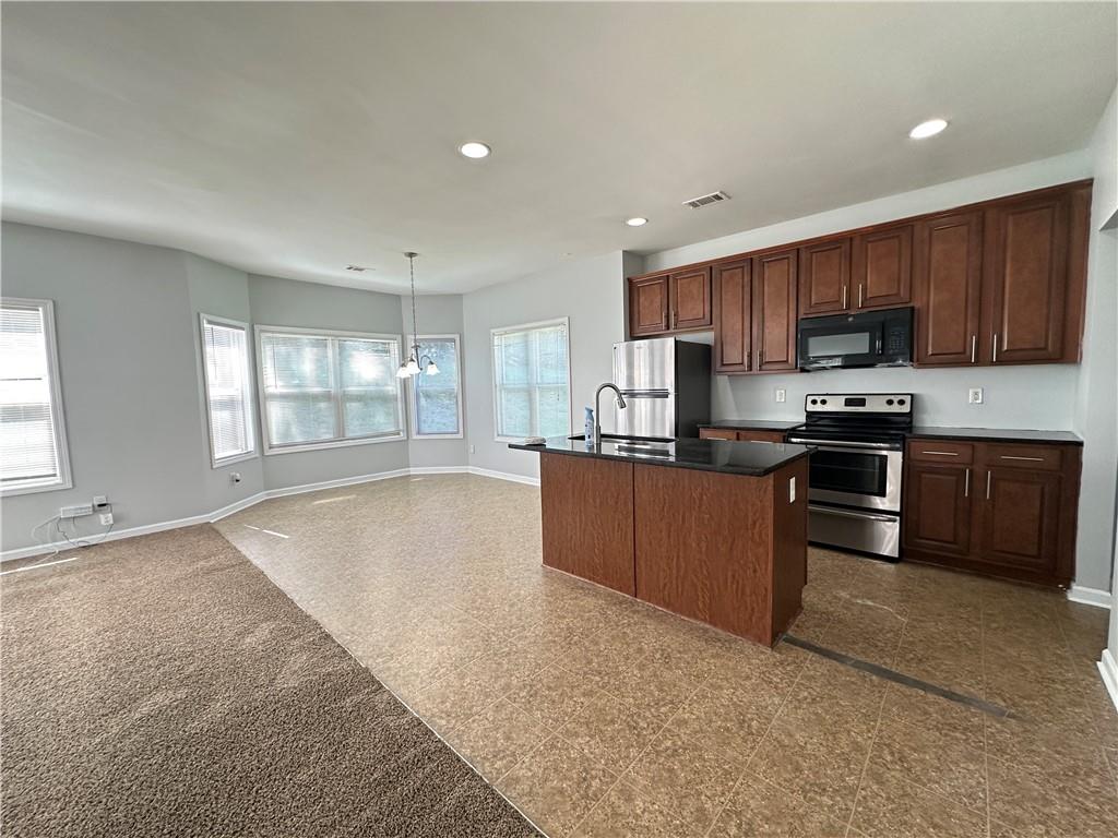 1129 Ida Woods Court Property Photo 7
