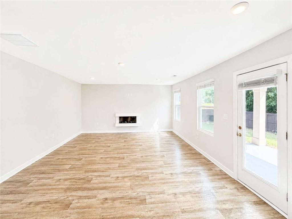 403 Limerick Way Property Photo 14