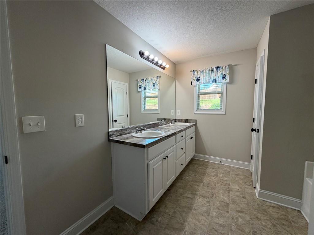 700 River Mist Circle Property Photo 17