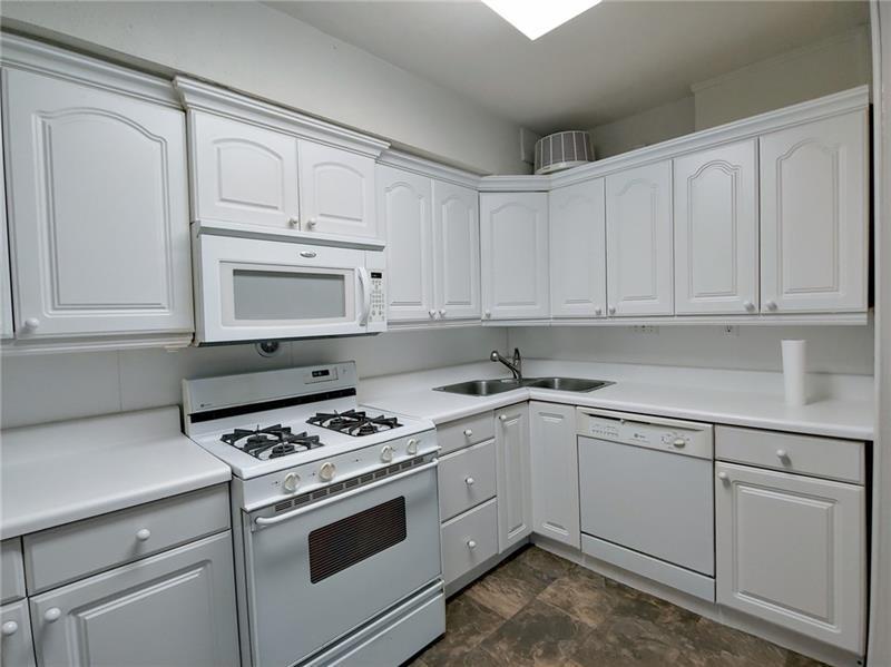 76 Laurel Forest Circle Ne Property Photo 13