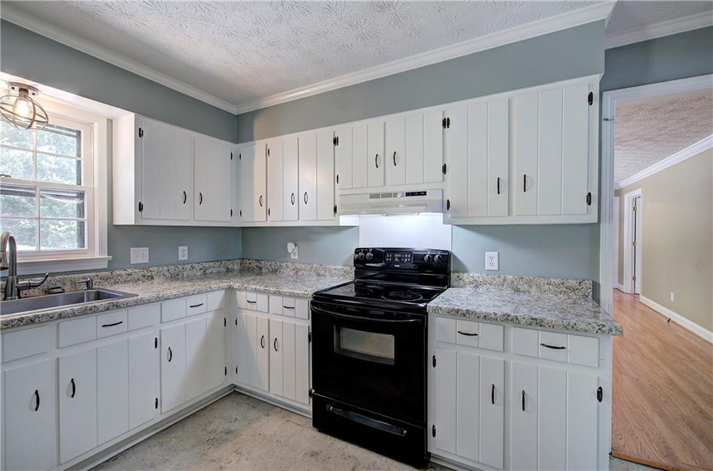 7 Valley Brook Drive Se Property Photo 15