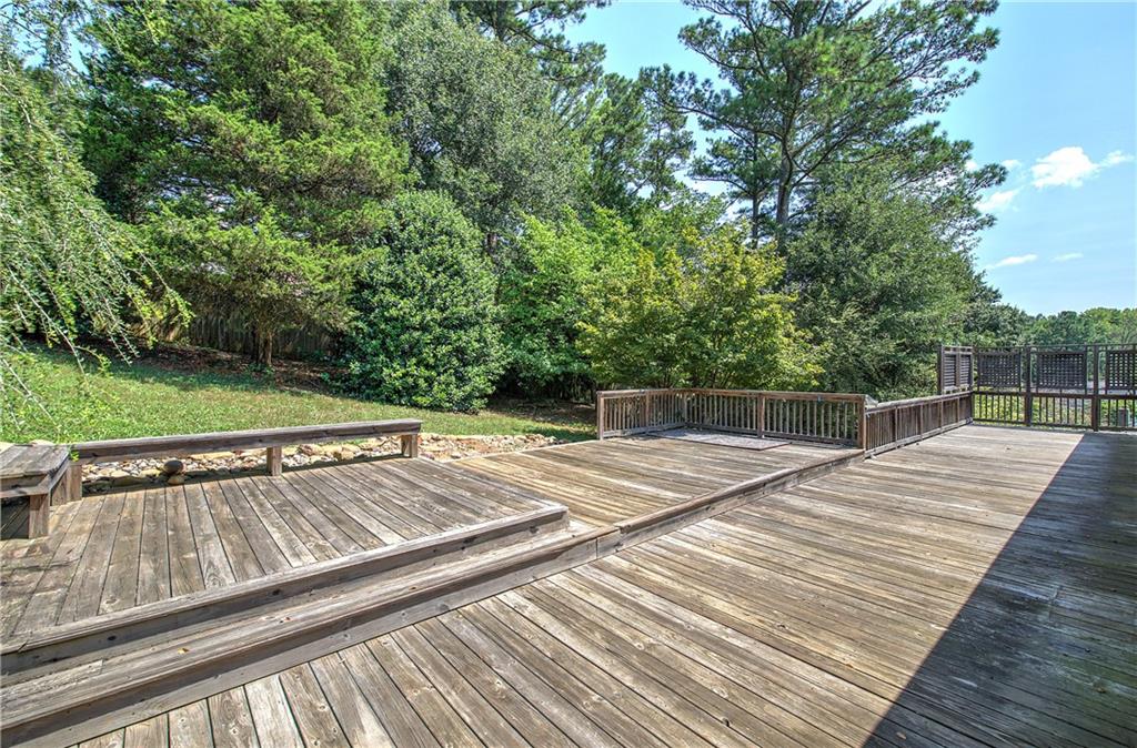 7 Valley Brook Drive Se Property Photo 35