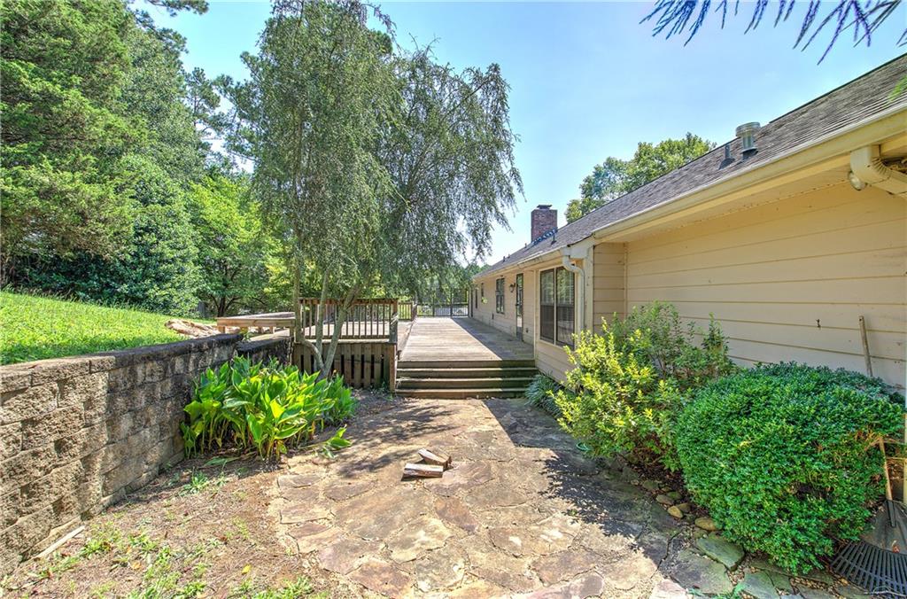 7 Valley Brook Drive Se Property Photo 36