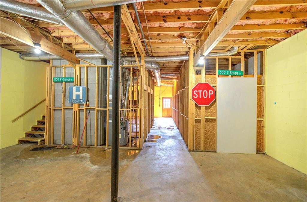 7 Valley Brook Drive Se Property Photo 37