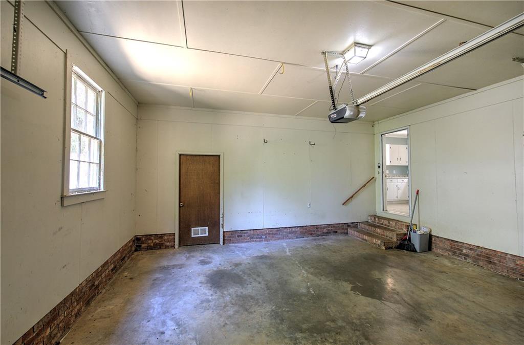 7 Valley Brook Drive Se Property Photo 42