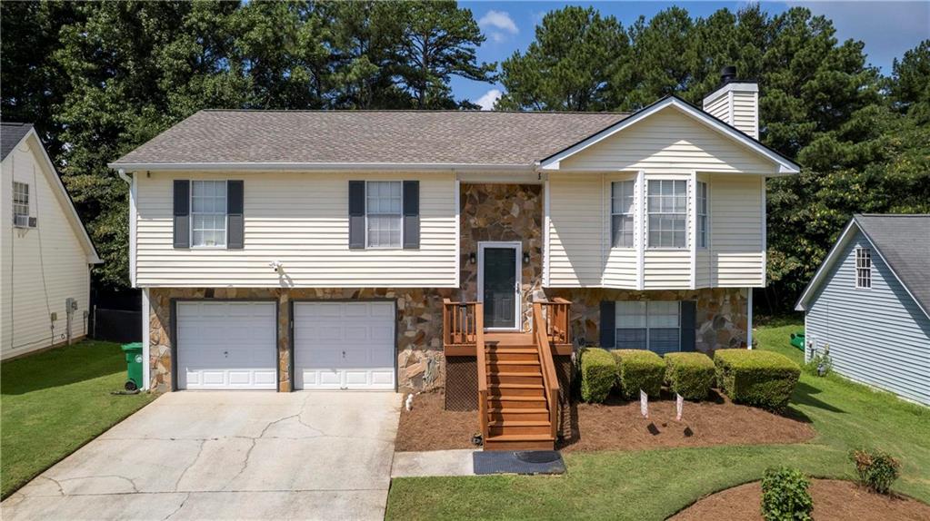 1046 Redan Trace Property Photo 3