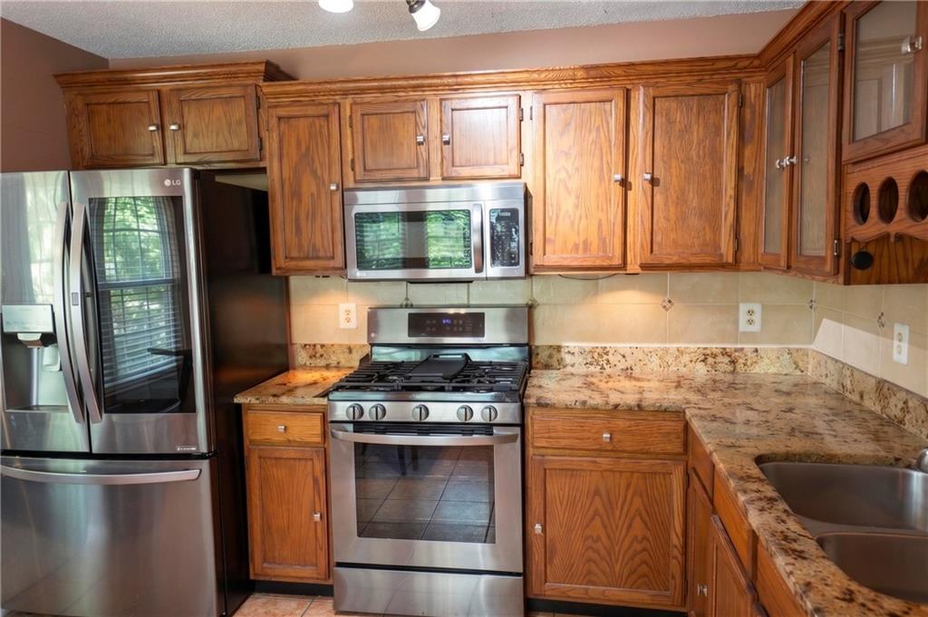 1046 Redan Trace Property Photo 16