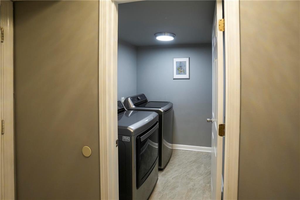 1046 Redan Trace Property Photo 35