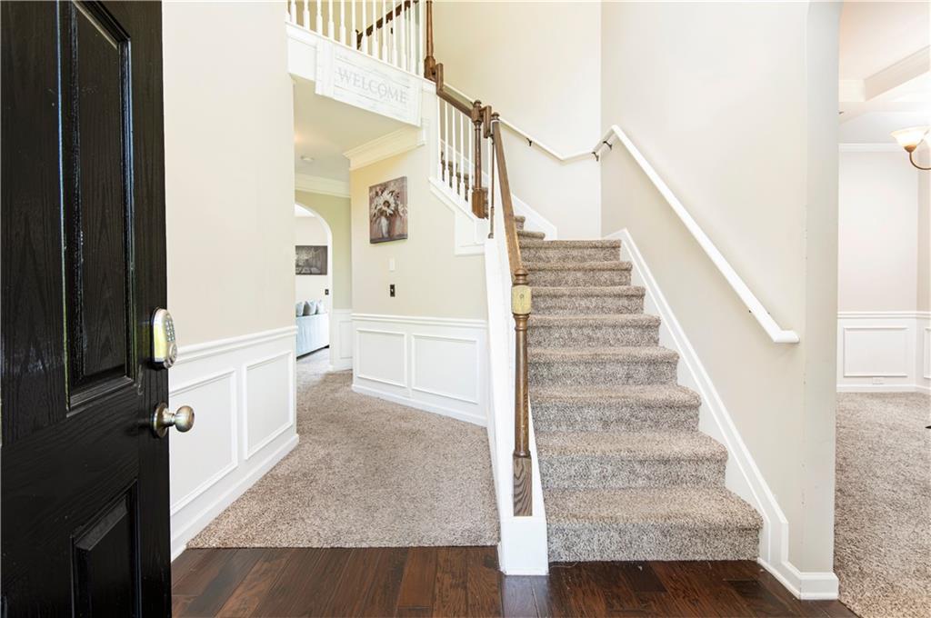 2784 Oakmont Way Property Photo 6