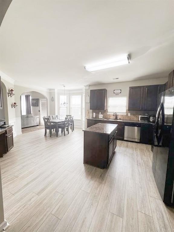 2784 Oakmont Way Property Photo 11