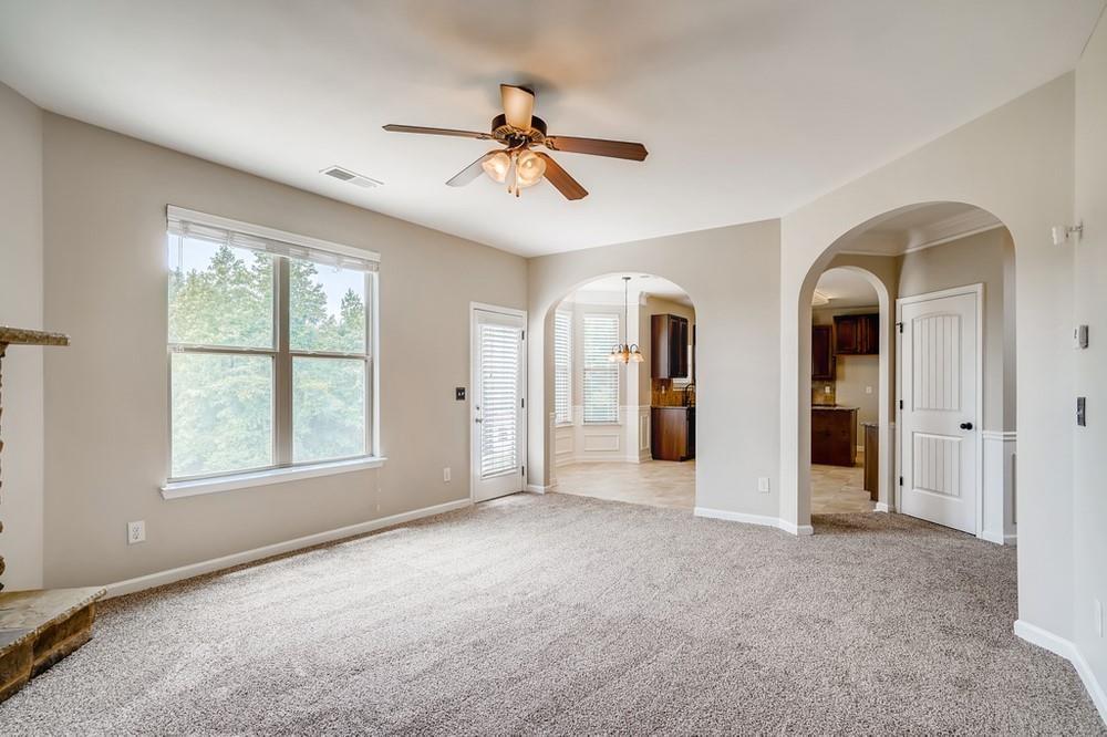 2784 Oakmont Way Property Photo 12