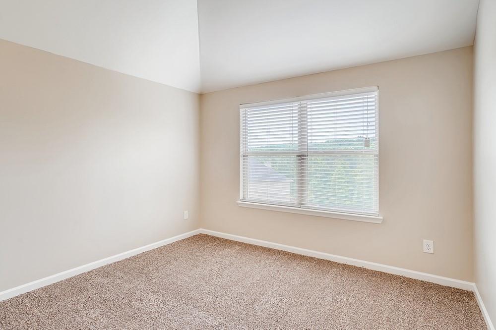 2784 Oakmont Way Property Photo 26