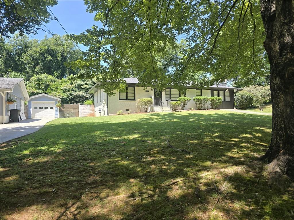 3305 Flowers Drive Property Photo 3