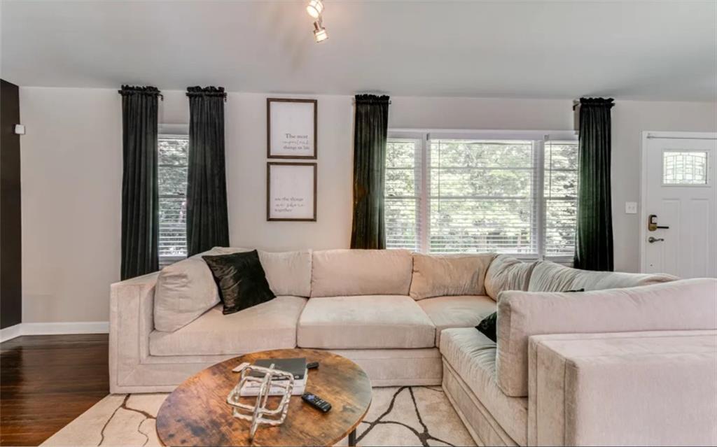 3305 Flowers Drive Property Photo 12