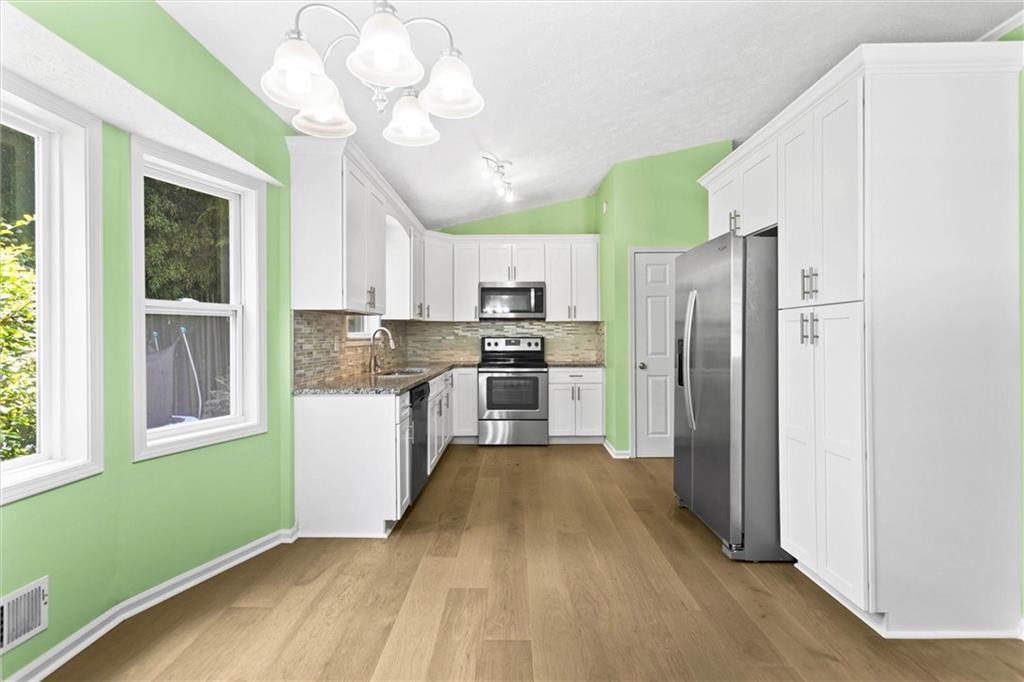 492 Rustic Ridge Circle Property Photo 18