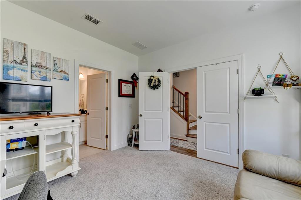 522 Healy Drive Property Photo 11
