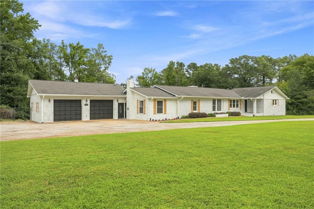 2716 S 16 Highway Property Photo 1