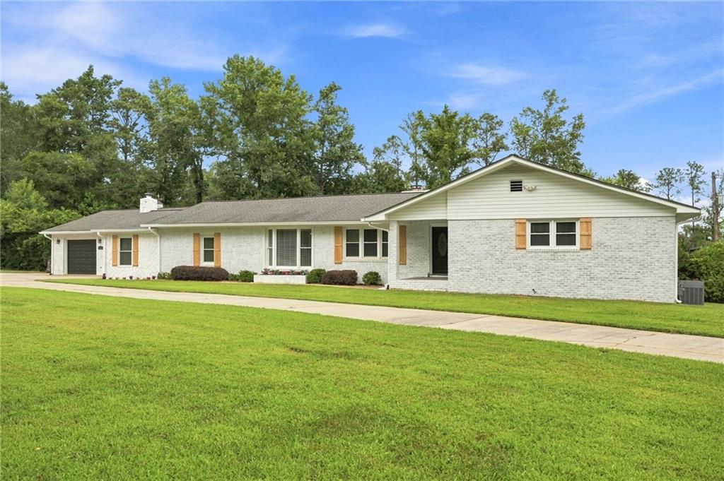 2716 S 16 Highway Property Photo 2