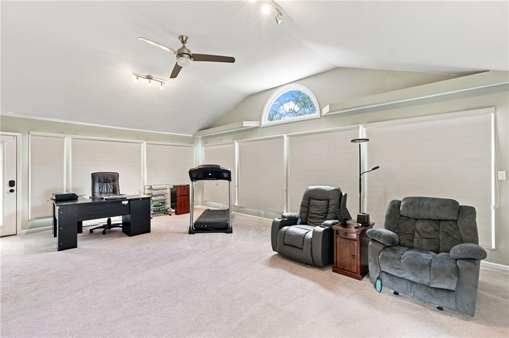 2716 S 16 Highway Property Photo 32