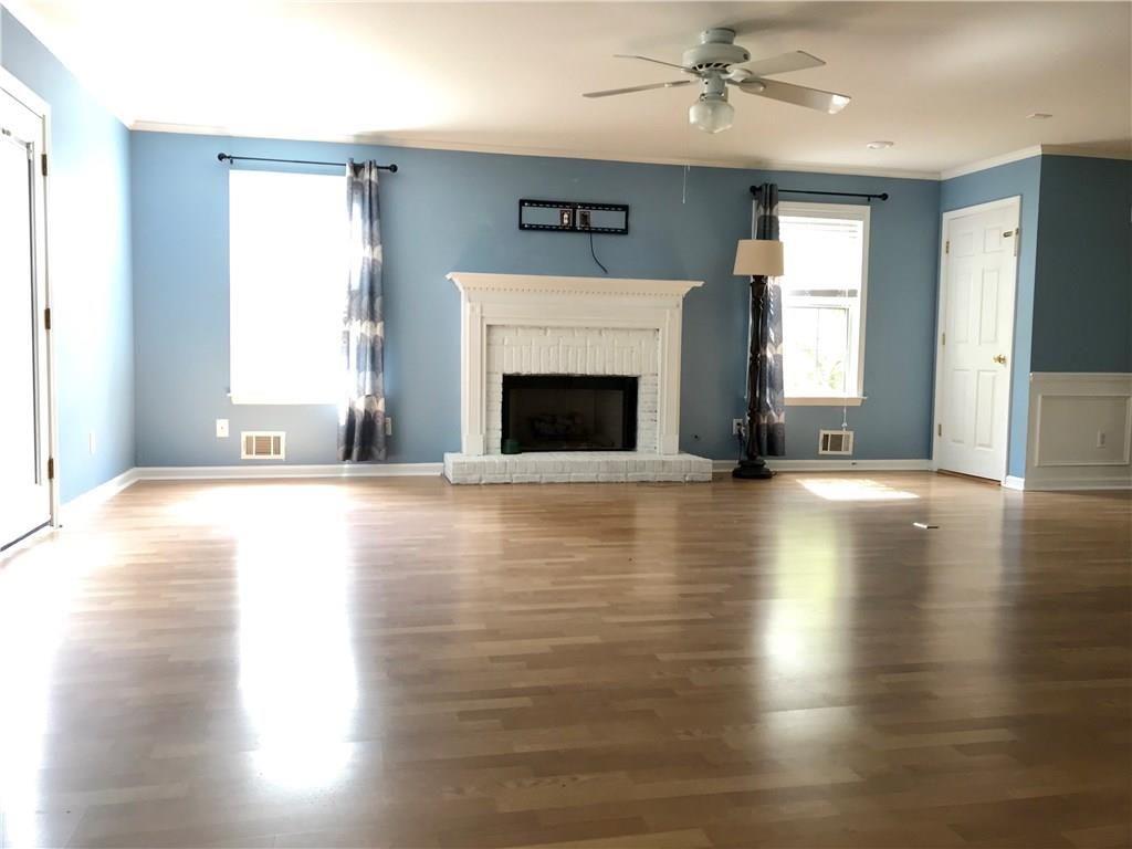 3354 Roundfield Circle Property Photo 6