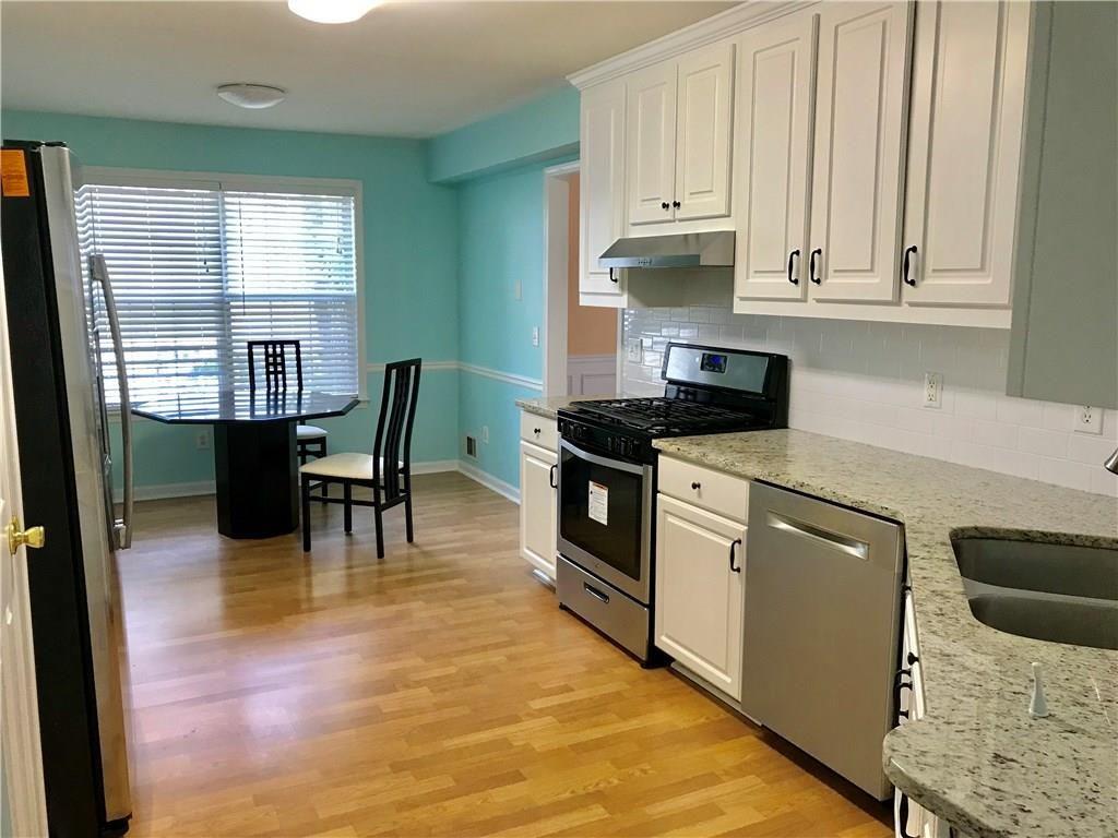 3354 Roundfield Circle Property Photo 7