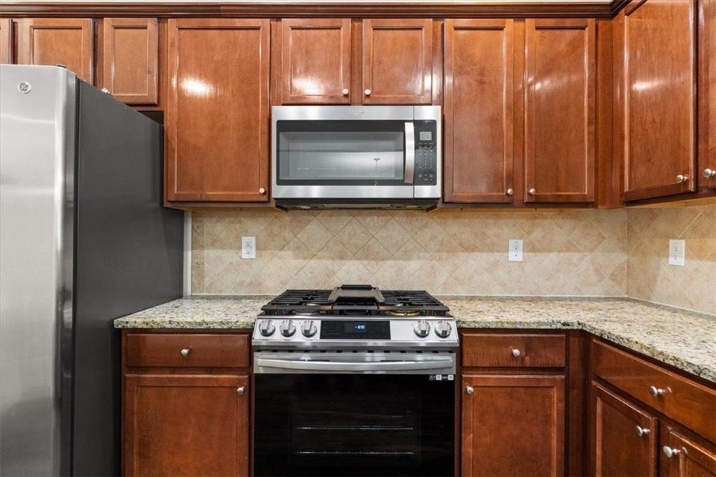 13459 Gardiner Lane Property Photo 17