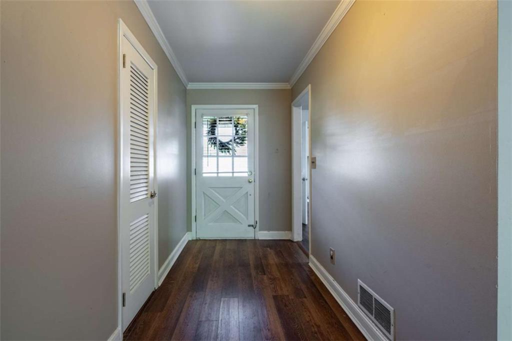 1 Westlyn Drive Property Photo 4