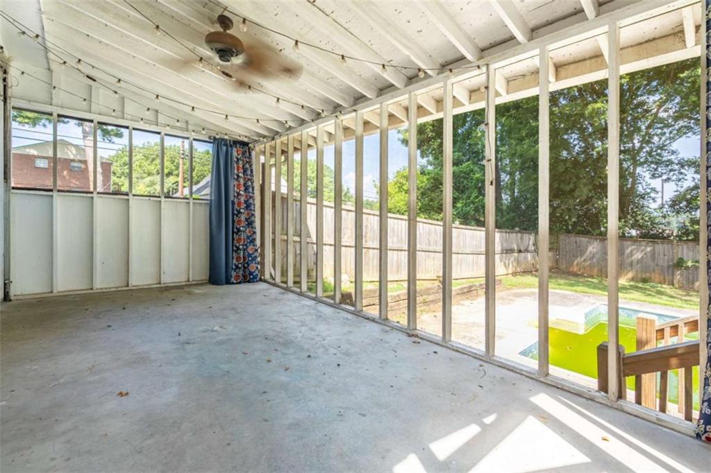 1 Westlyn Drive Property Photo 23