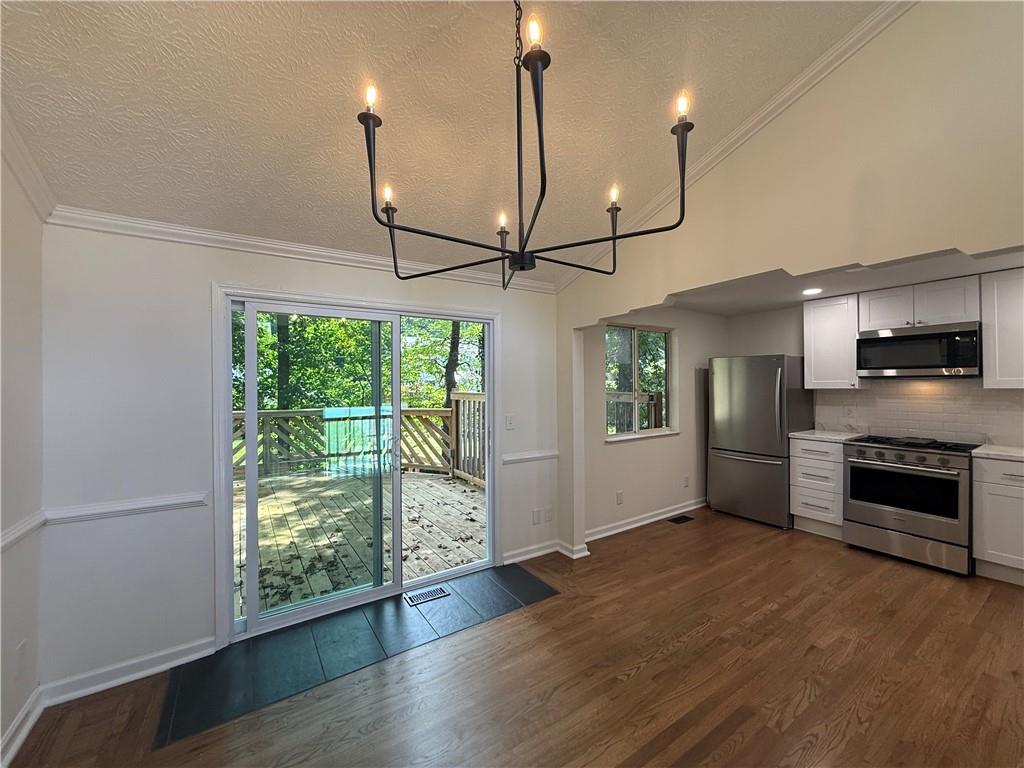 4366 Hopkins Lake Drive Property Photo 15