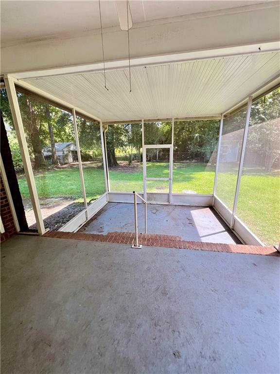 218 Hummingbird Lane Property Photo 4