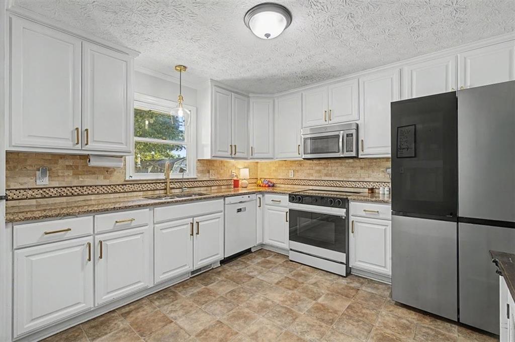 26 Gray Rock Drive Nw Property Photo 10