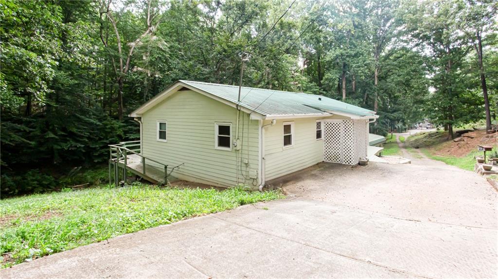5105 Wisdom Road Property Photo 3