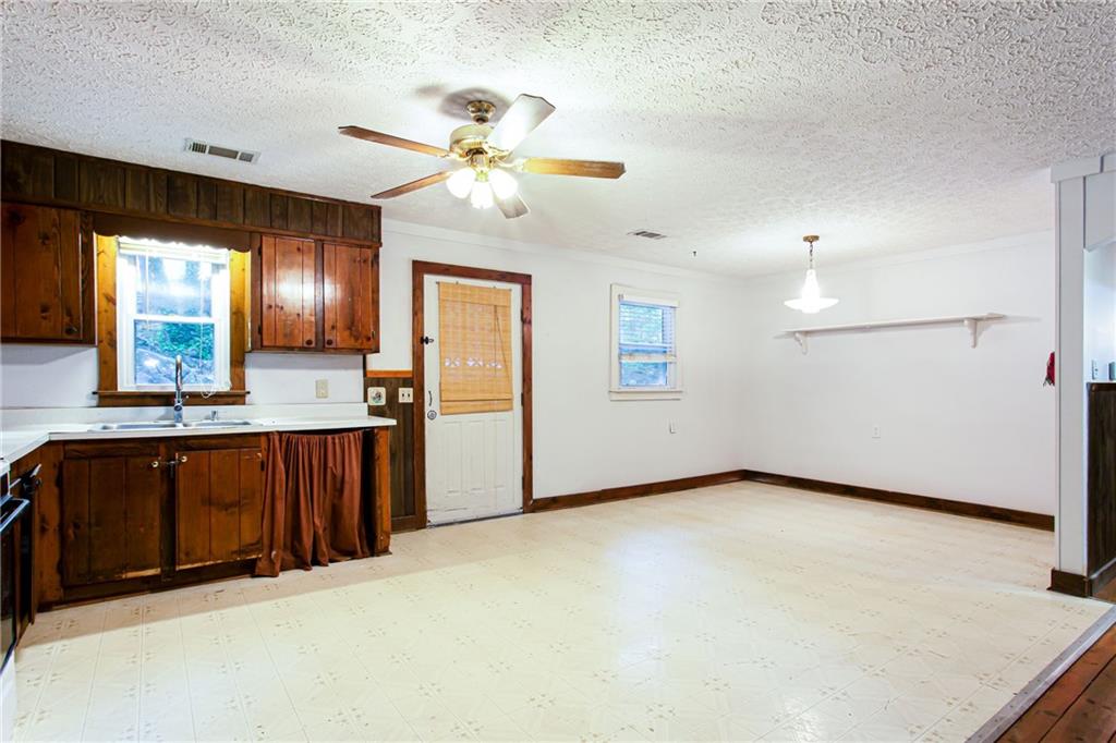 5105 Wisdom Road Property Photo 9