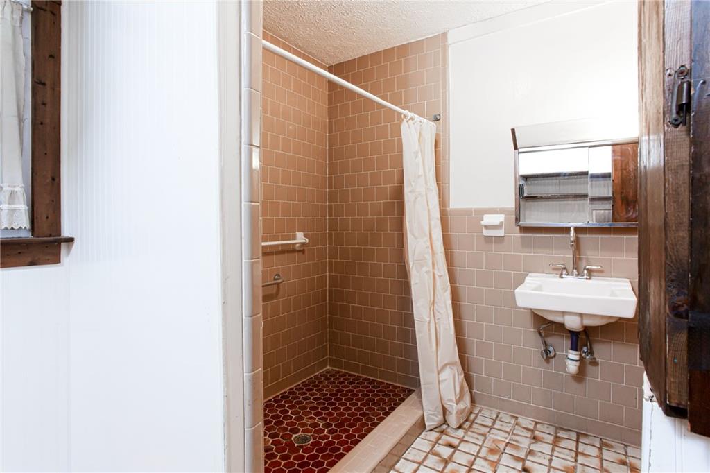5105 Wisdom Road Property Photo 13