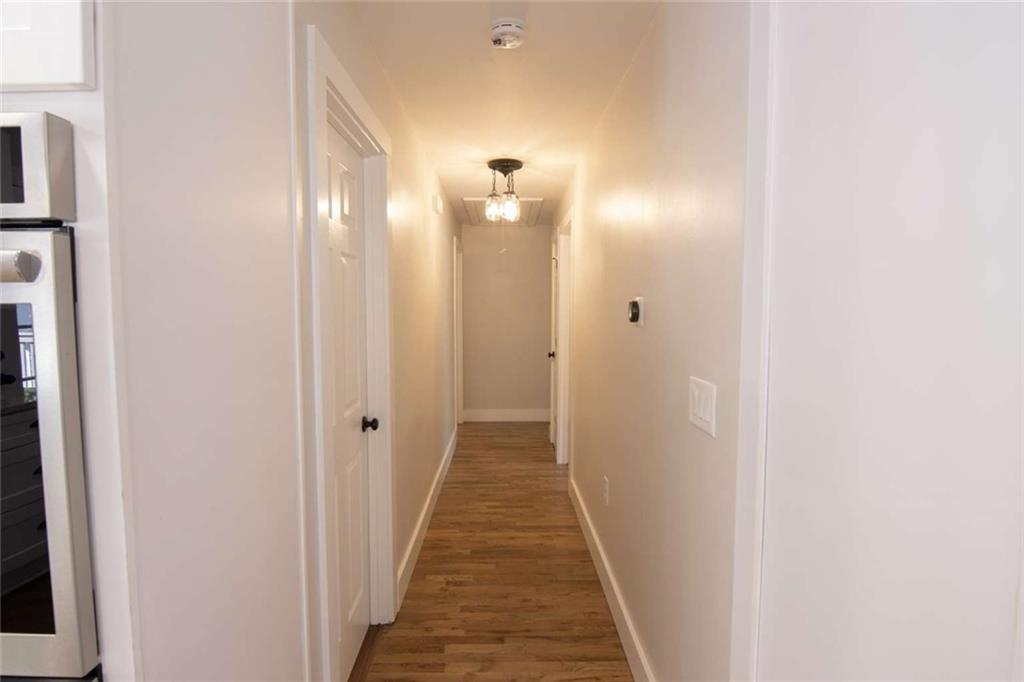 930 Honeysuckle Trail Property Photo 7