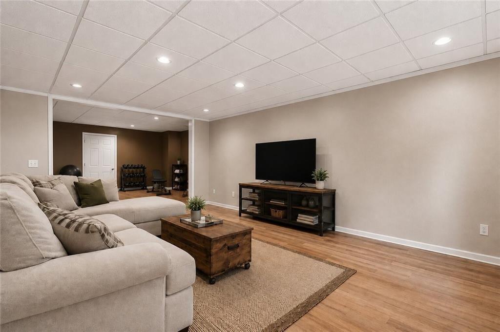 860 Valley Drive Property Photo 33