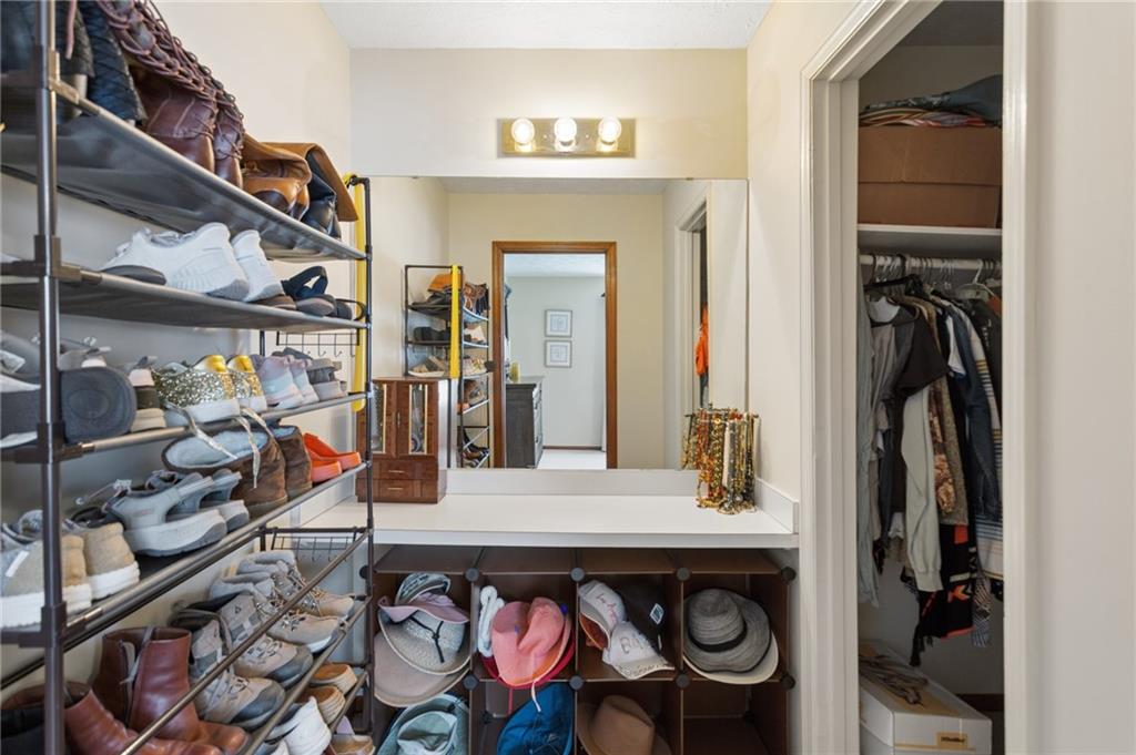 6876 Kingsboro Drive Property Photo 20