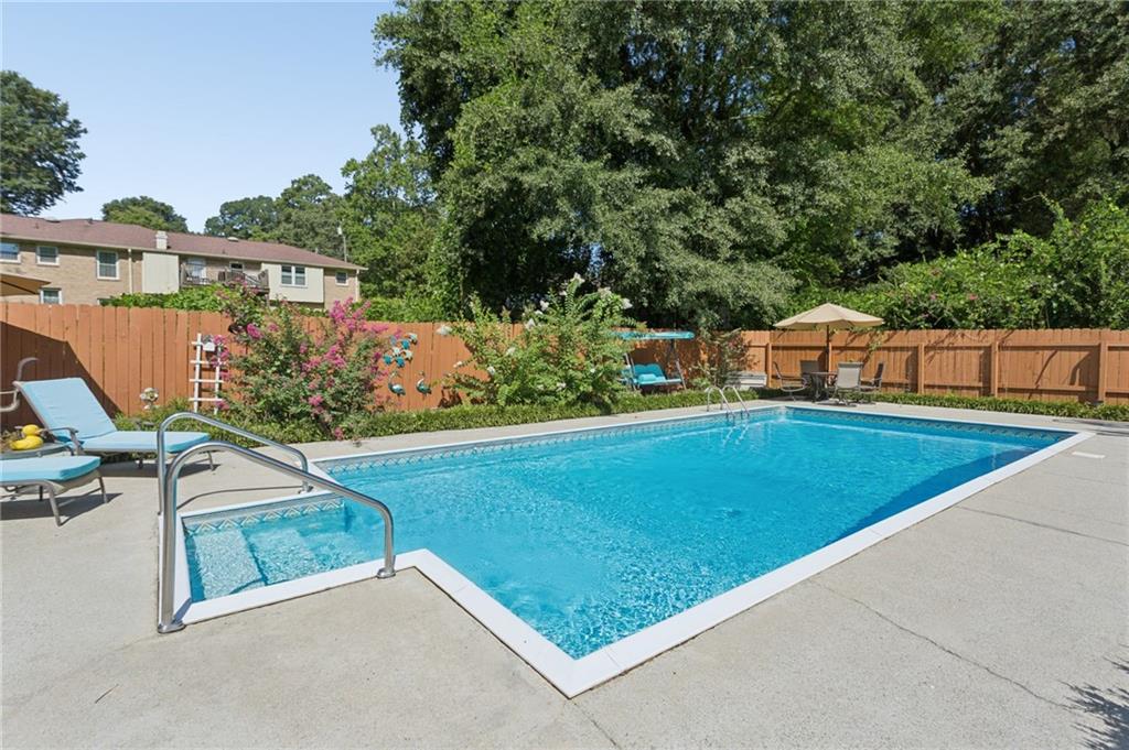 6876 Kingsboro Drive Property Photo 25