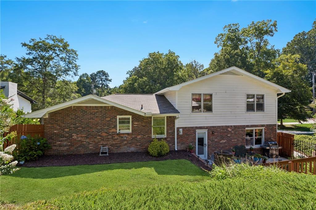 6876 Kingsboro Drive Property Photo 28