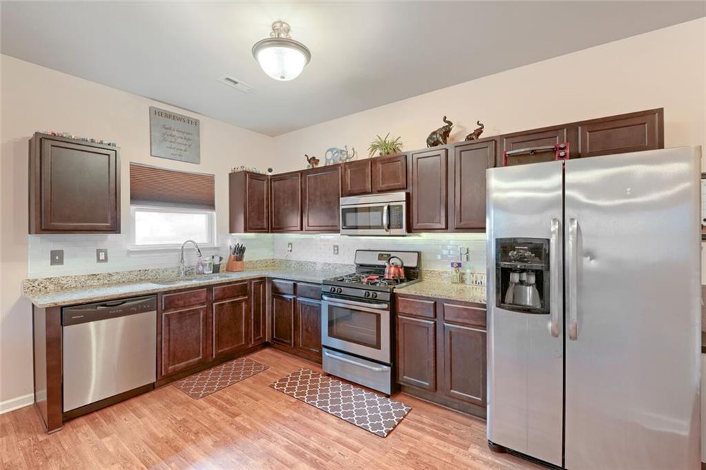 5830 Rex Ridge Parkway Property Photo 11